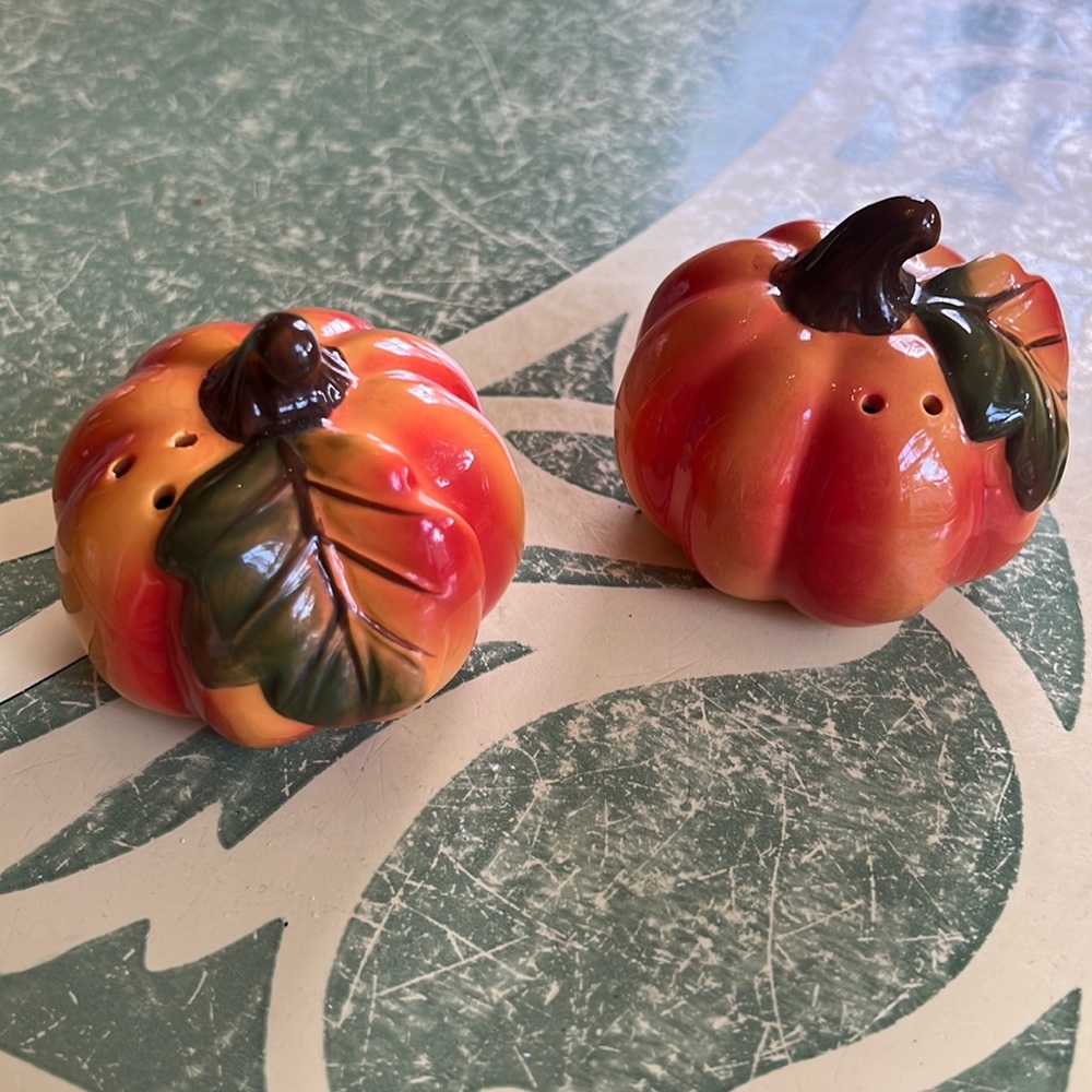 Vintage Pumpkin Salt Pepper Shakers Fall Harvest